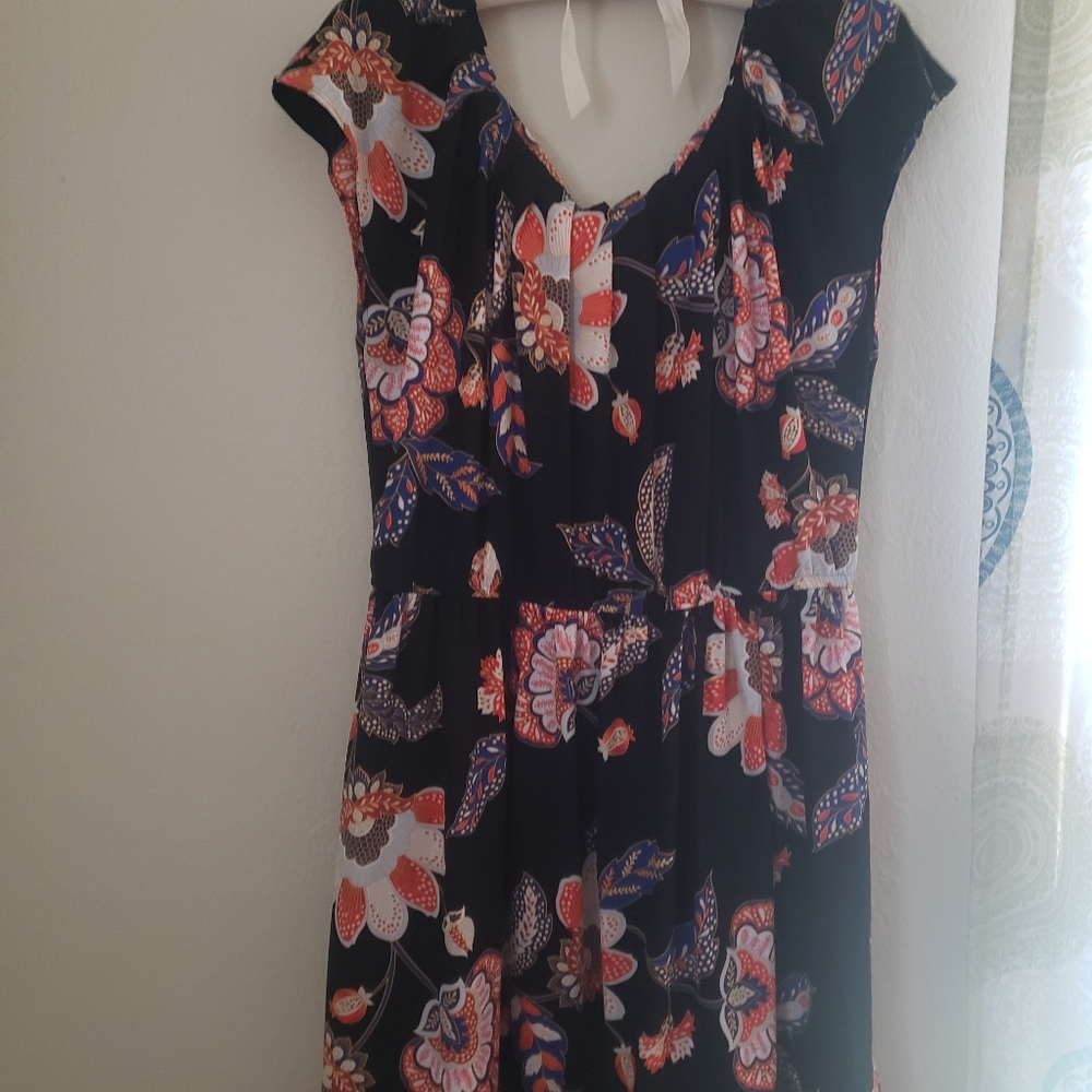 Lauren Conrad sz L Black Short Sleeve Dress